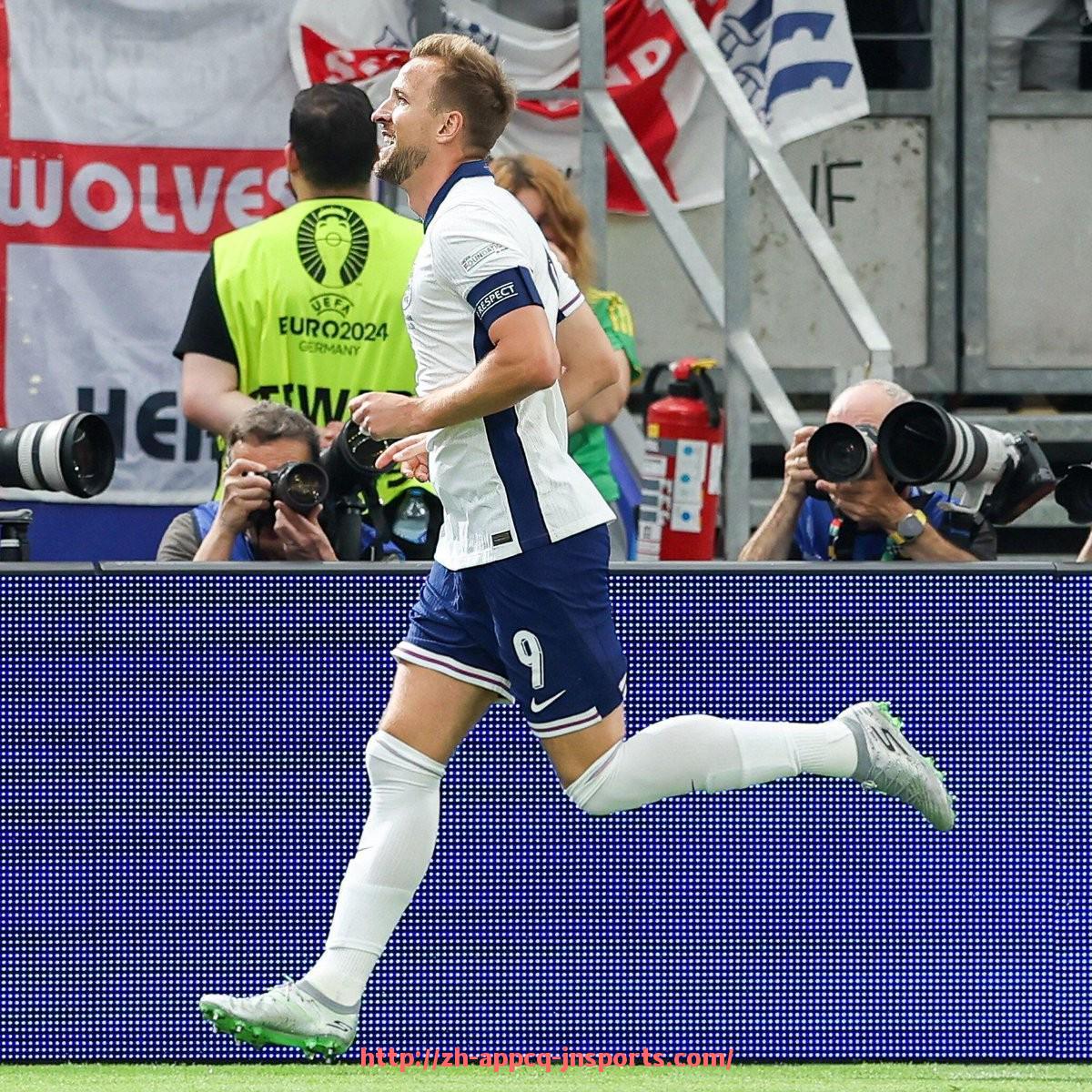 江南体育APP-德克·诺维茨基在2011年帮助小牛击败热火夺冠的过程被誉为励志典范